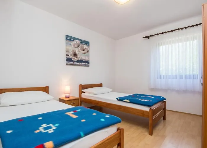 With Parking Space - 18527 Апартаменты