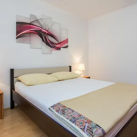 With Parking Space - 18527 * Vir