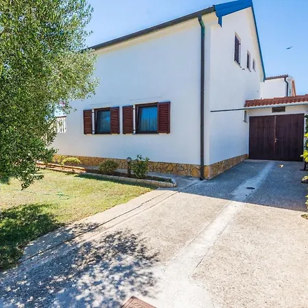 Apartment With A Parking Space - 18527 Vir
