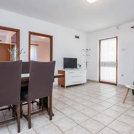 With A Parking Space - 18527 Apartment