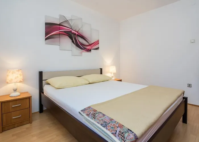 With Parking Space - 18527 * Vir