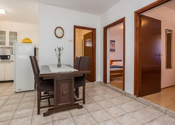 With Parking Space - 18527 Apartman